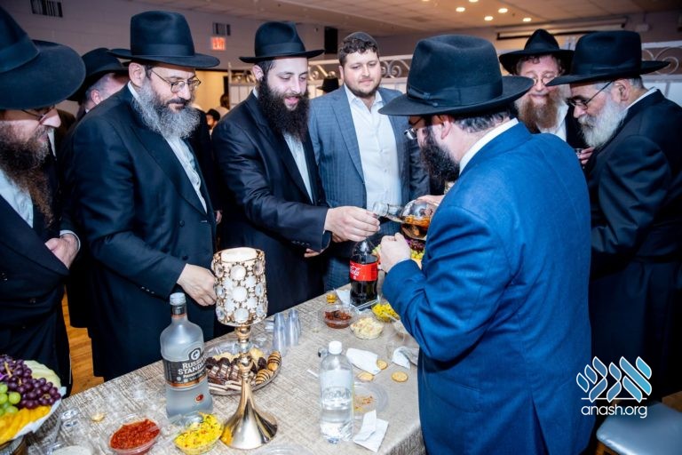 L’Chaim: Schneerson – Yarmush