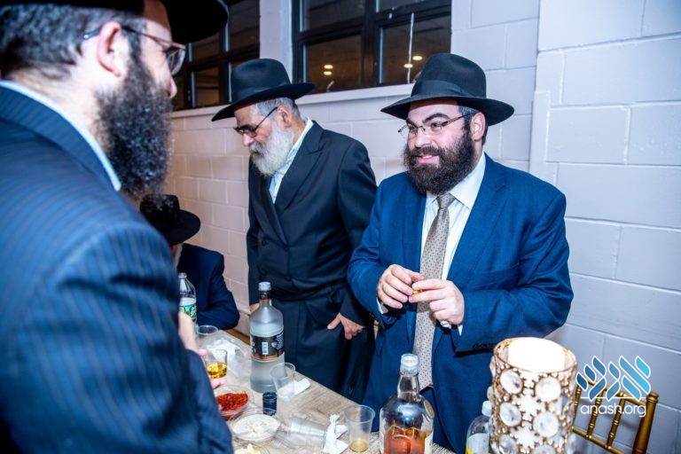 L’Chaim: Schneerson – Yarmush