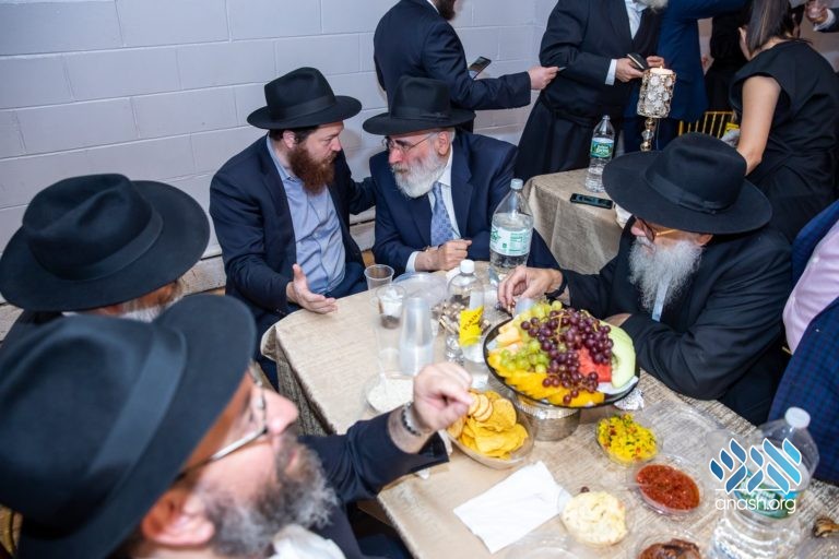 L’Chaim: Schneerson – Yarmush