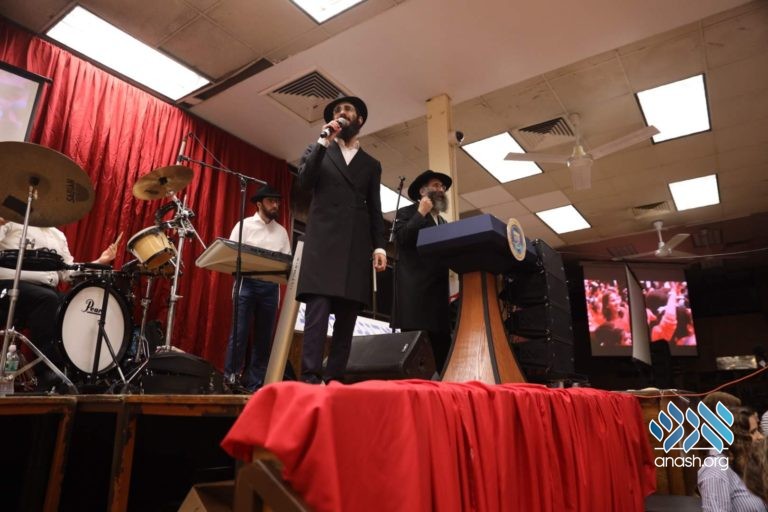 Yud Beis Tammuz Rally in 770
