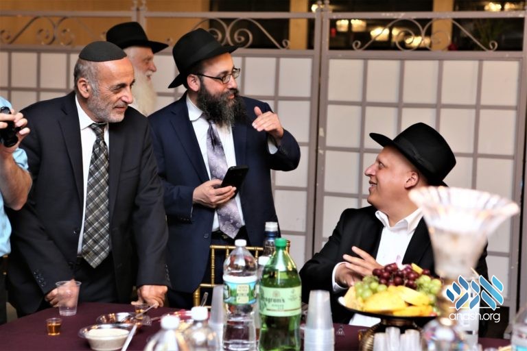 L’Chaim: Ghods – Raichik