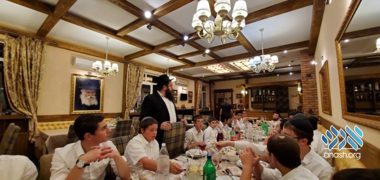 Tzfas Yeshiva Visits Kevorim of the Rabbeim