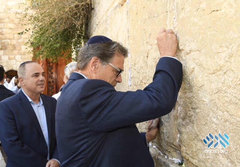 US Energy Secretary Visits the Kosel