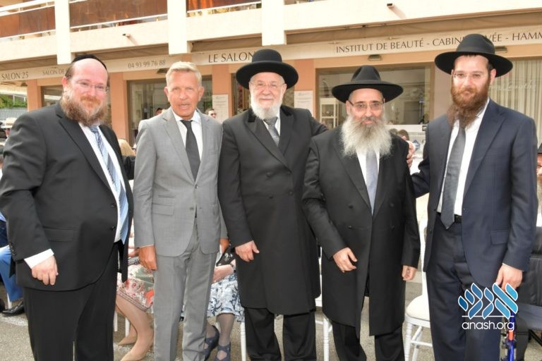Rabbi Yisroel Meir Lau Joins Dedications