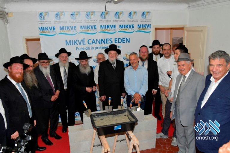 Rabbi Yisroel Meir Lau Joins Dedications