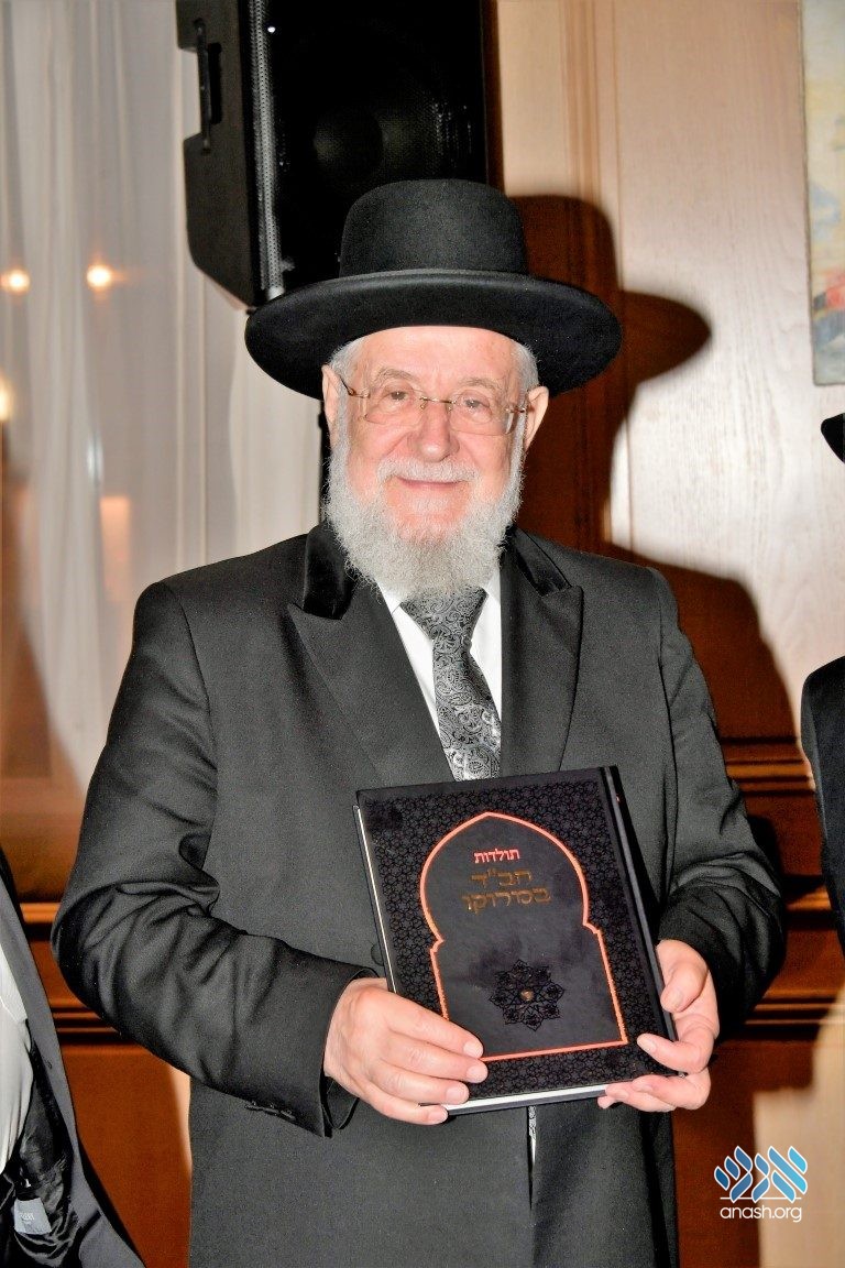 Rabbi Yisroel Meir Lau Joins Dedications