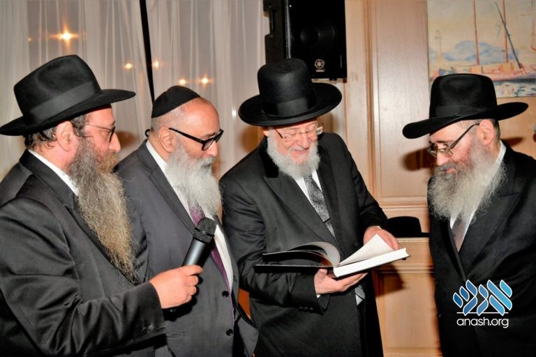 Rabbi Yisroel Meir Lau Joins Dedications