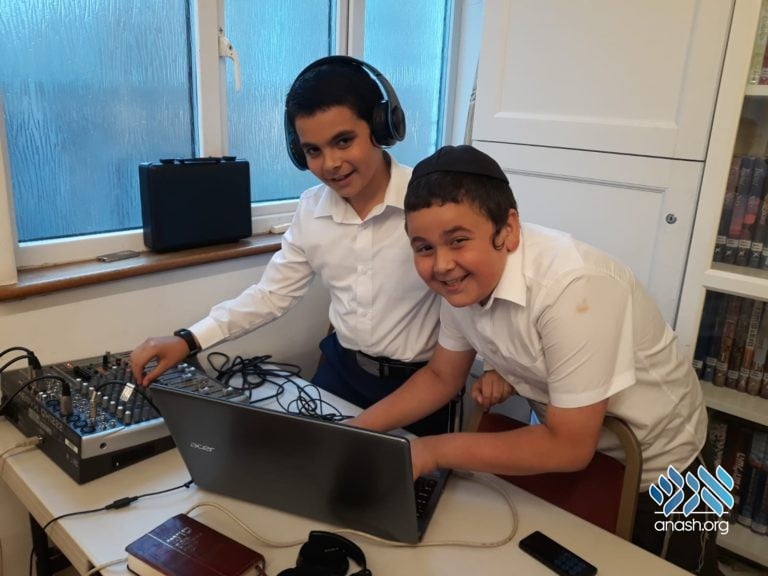 Golders Green Double Simcha