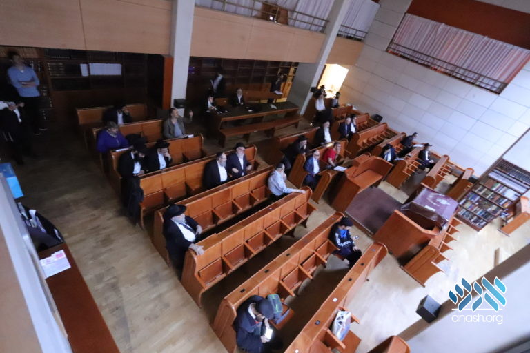 Paris Celebrates Yud Beis Tammuz