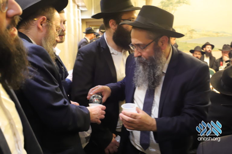 Paris Celebrates Yud Beis Tammuz