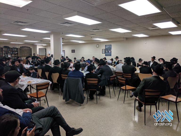 Chabad Gate Community Marks Yud Bais Tammuz