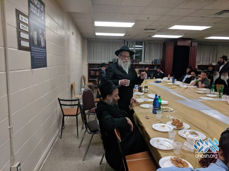 Chabad Gate Community Marks Yud Bais Tammuz