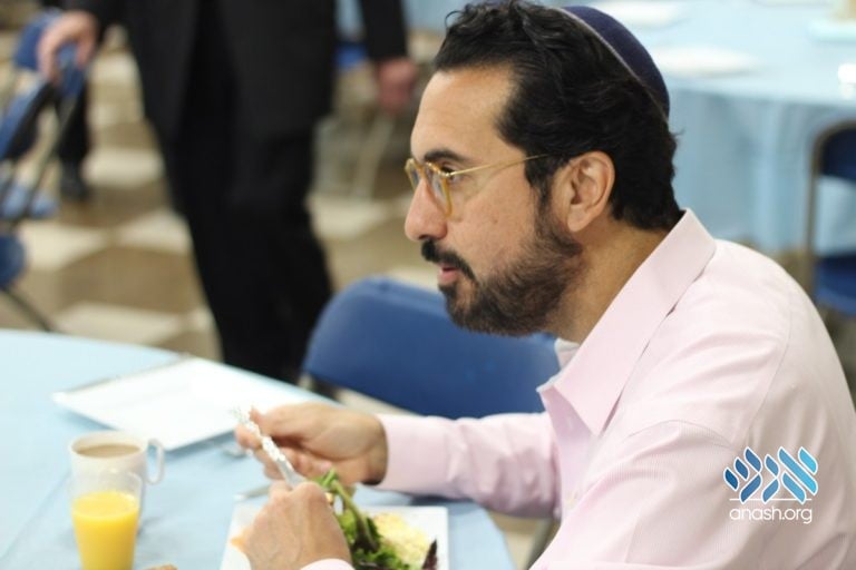 A New Staff Zal For Gan Yisroel