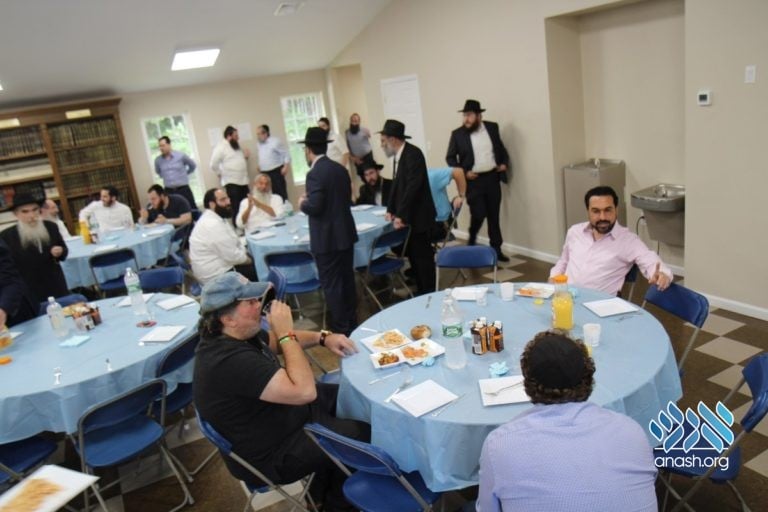 A New Staff Zal For Gan Yisroel