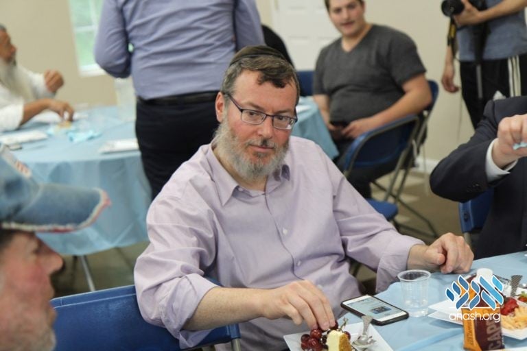 A New Staff Zal For Gan Yisroel