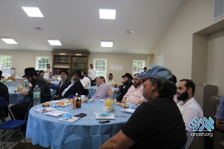 A New Staff Zal For Gan Yisroel