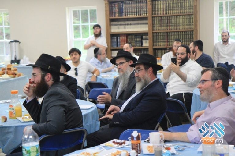 A New Staff Zal For Gan Yisroel