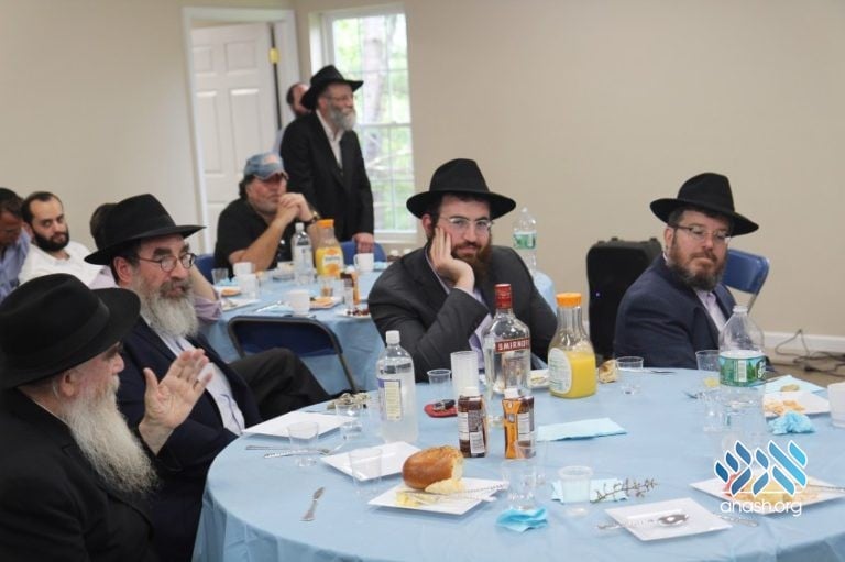 A New Staff Zal For Gan Yisroel