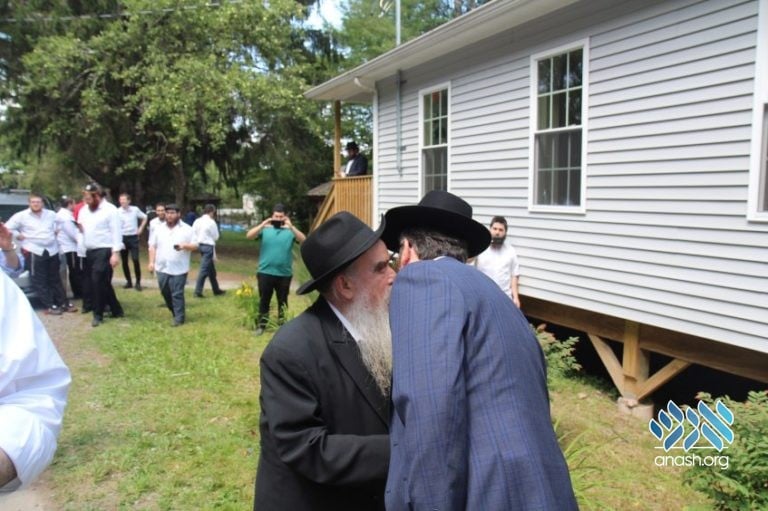 A New Staff Zal For Gan Yisroel