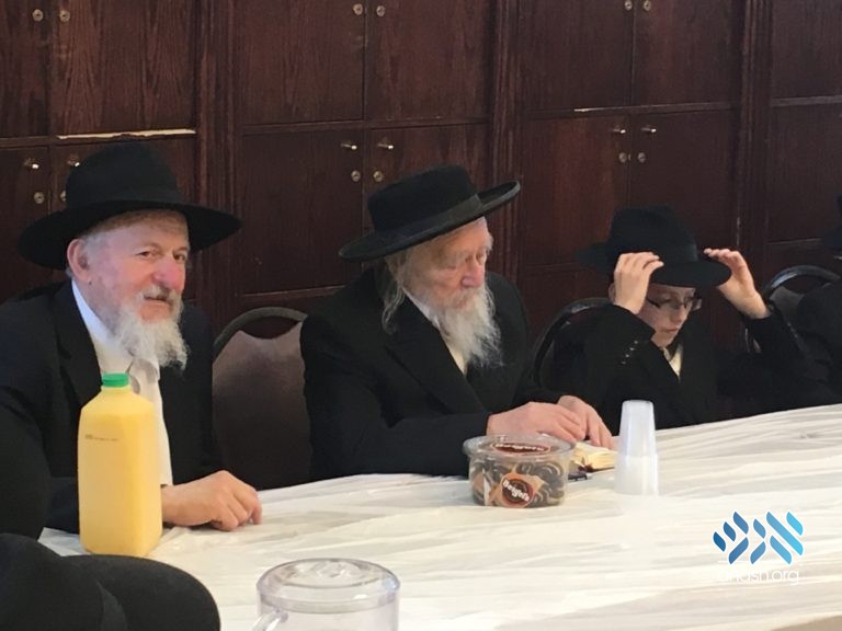Tzeirei Hatmimim Hosts Rosh Yeshiva