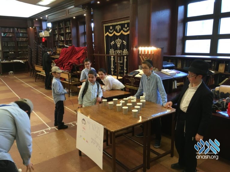 Tzeirei Hatmimim Hosts Rosh Yeshiva