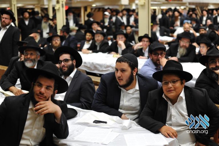 770 Celebrates the Chag Hageula