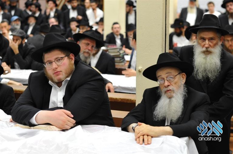 770 Celebrates the Chag Hageula
