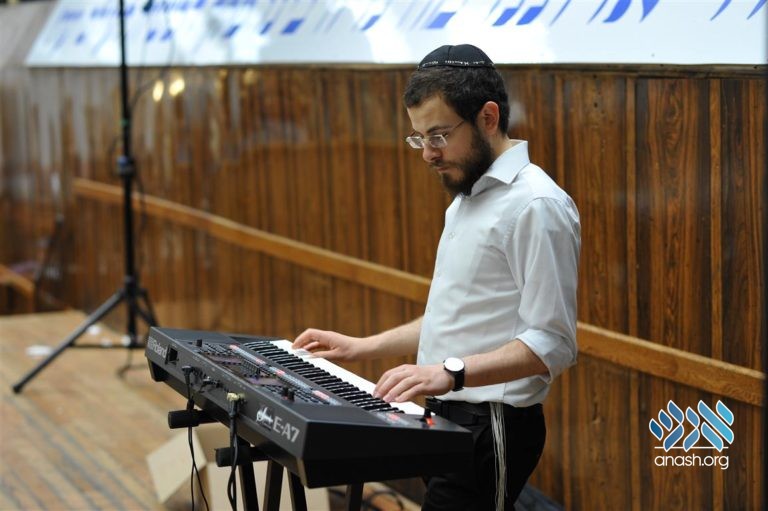 770 Celebrates the Chag Hageula
