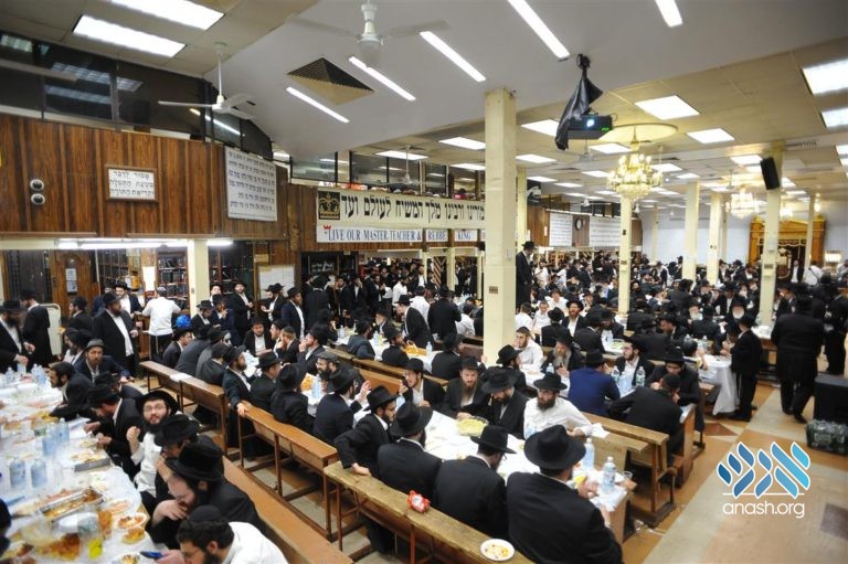 770 Celebrates the Chag Hageula