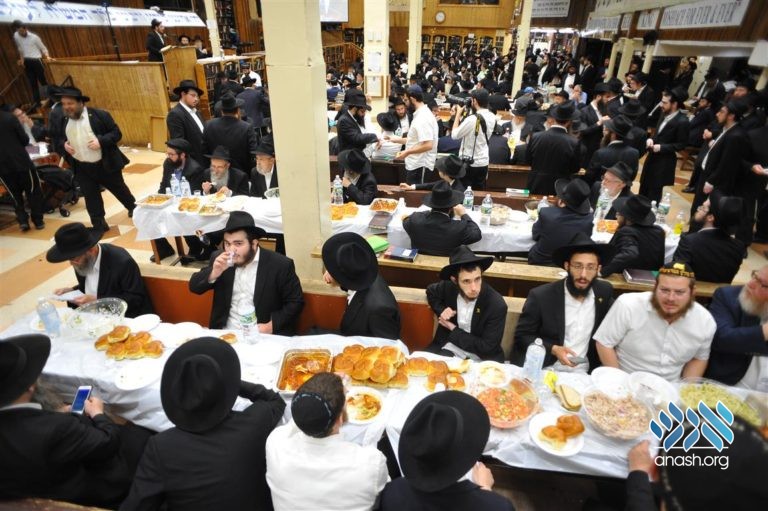 770 Celebrates the Chag Hageula