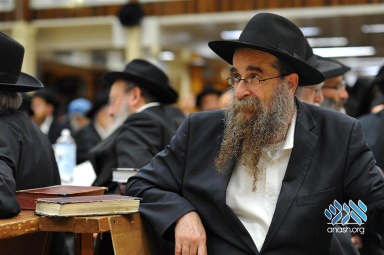770 Celebrates the Chag Hageula