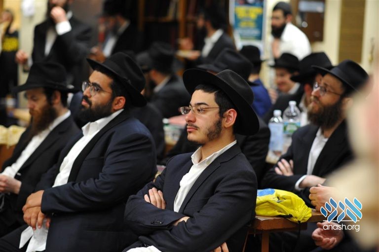 770 Celebrates the Chag Hageula