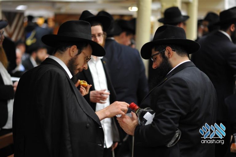 770 Celebrates the Chag Hageula