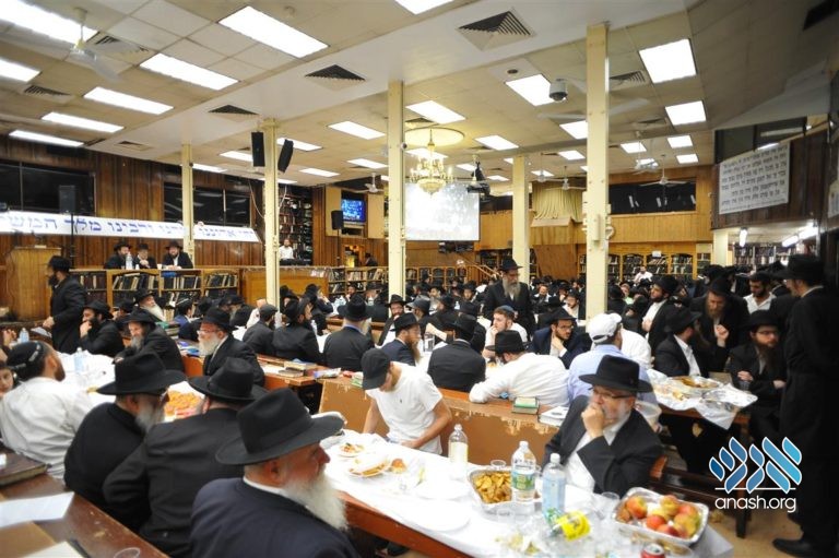 770 Celebrates the Chag Hageula