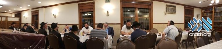 Crown Heights Holds Daily Shiurim on the Beis Hamikdash