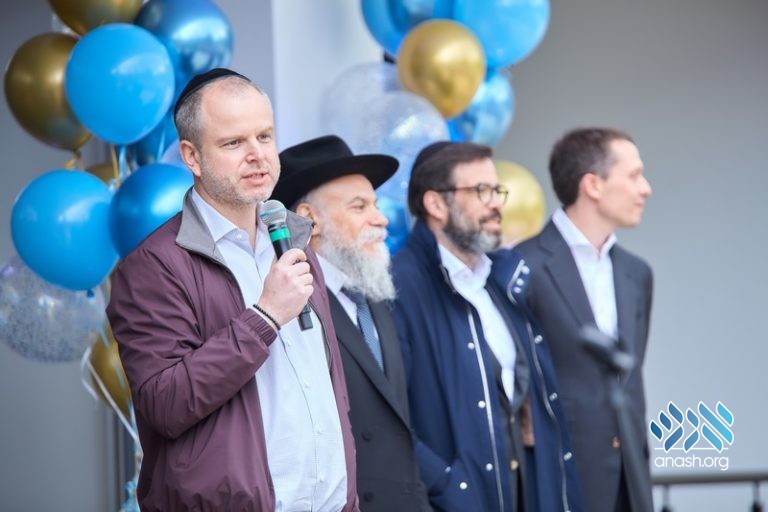 New Building Dedicated at Moscow Camp