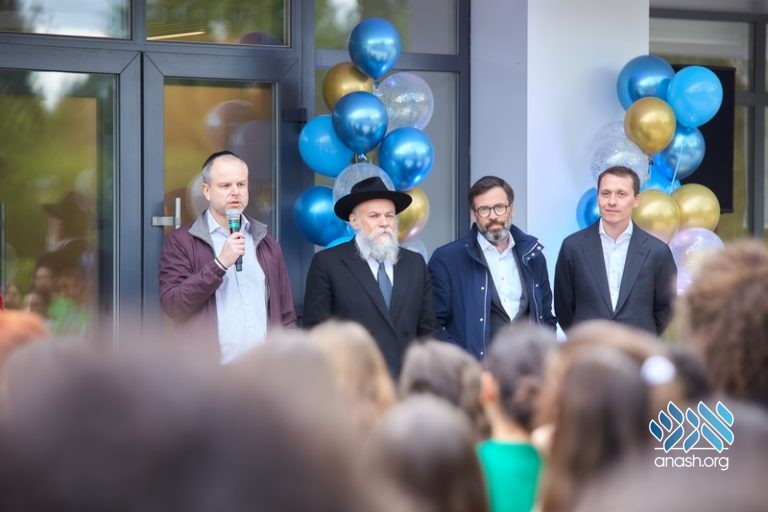 New Building Dedicated at Moscow Camp