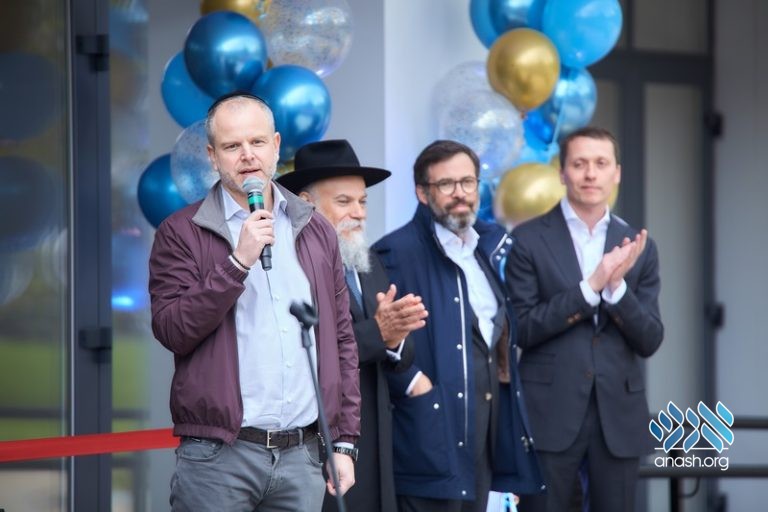New Building Dedicated at Moscow Camp