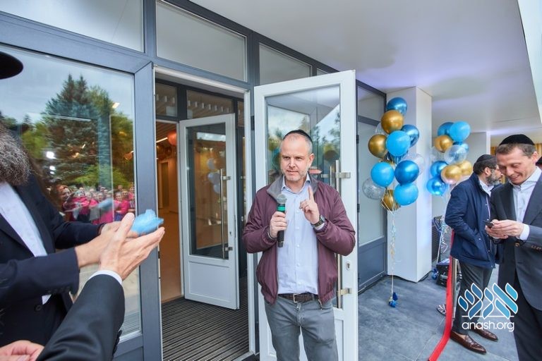 New Building Dedicated at Moscow Camp