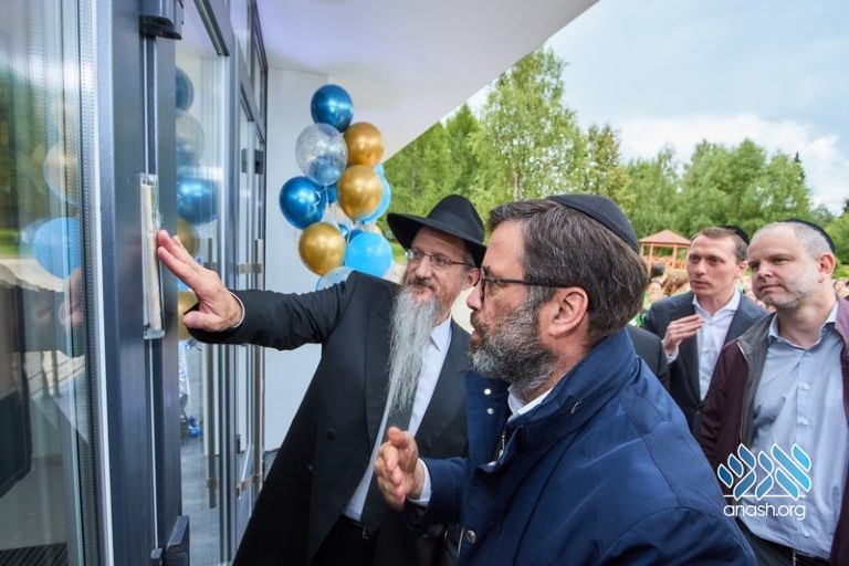 New Building Dedicated at Moscow Camp