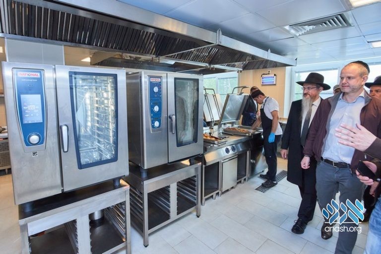 New Building Dedicated at Moscow Camp