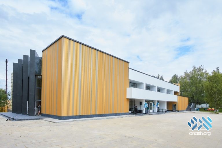 New Building Dedicated at Moscow Camp