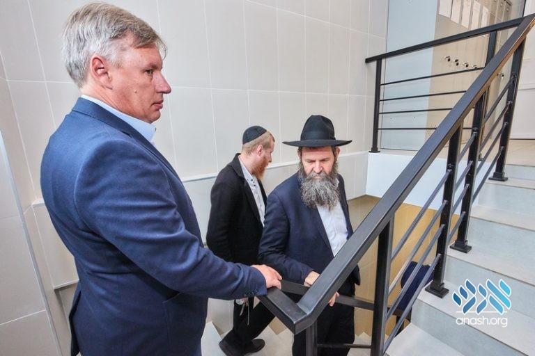 New Building Dedicated at Moscow Camp