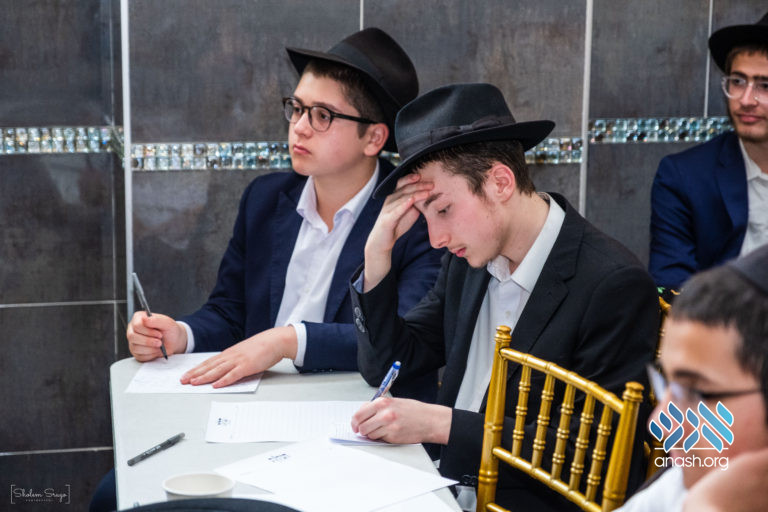 Hanachos Finalists Gather for Award Ceremony