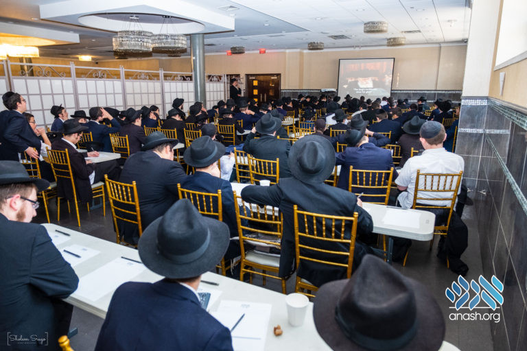 Hanachos Finalists Gather for Award Ceremony
