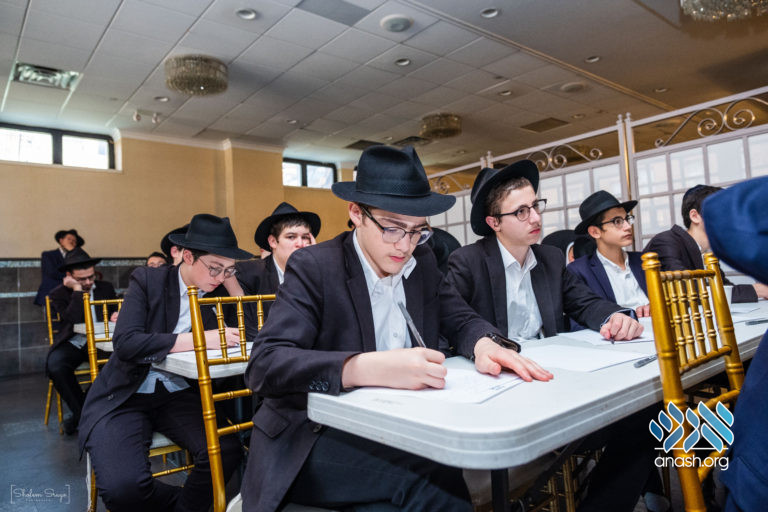 Hanachos Finalists Gather for Award Ceremony