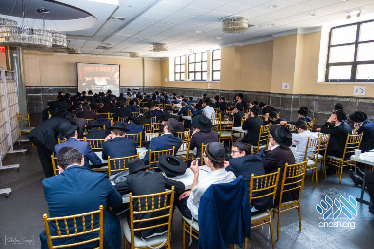 Hanachos Finalists Gather for Award Ceremony