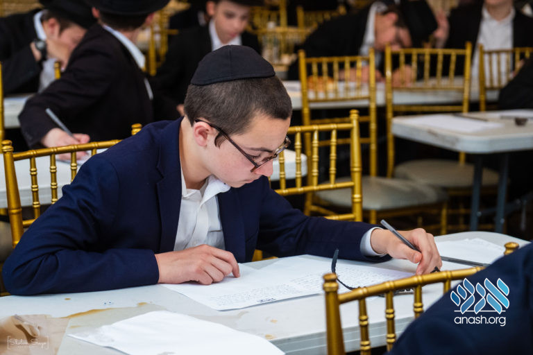Hanachos Finalists Gather for Award Ceremony