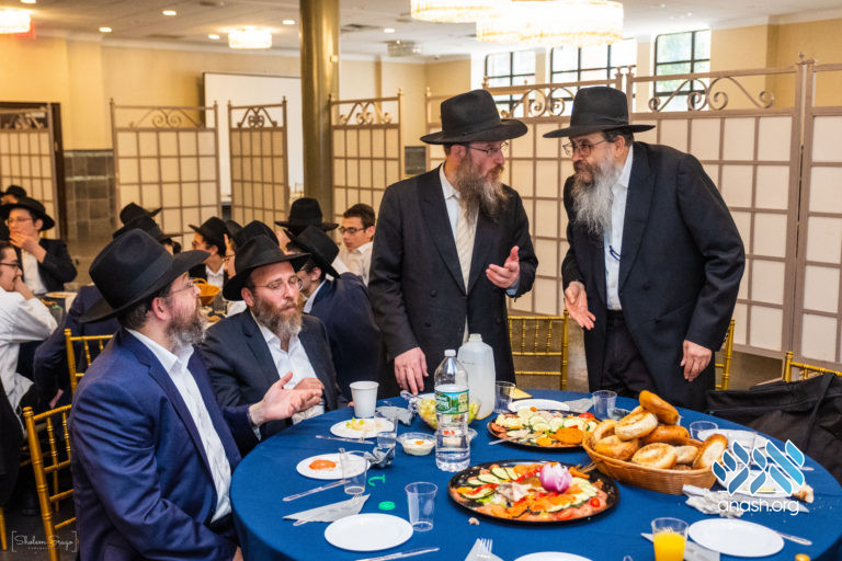 Hanachos Finalists Gather for Award Ceremony