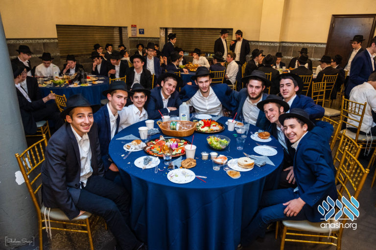 Hanachos Finalists Gather for Award Ceremony